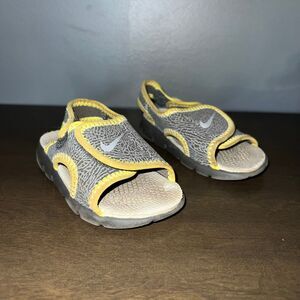 Nike Adjustable Infant Sandals Shoes 5c Gray Yellow